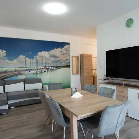 Apartment Boglari *